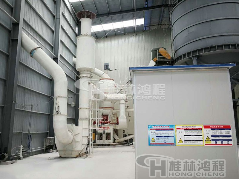 立磨機(jī),時(shí)產(chǎn)500目10噸白云石磨粉設(shè)備 立磨機(jī),時(shí)產(chǎn)500目10噸白云石磨粉設(shè)備